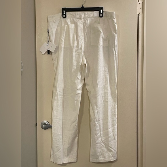 Onia Stretch Linen Trouser in White - Picture 4 of 7